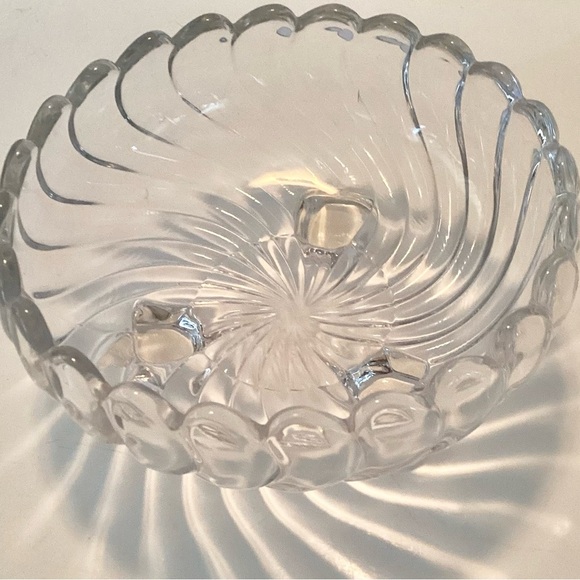 Footed Nut Bowl Clear Fostoria Colony Pattern Swirl Candy Dish - Picture 5 of 6